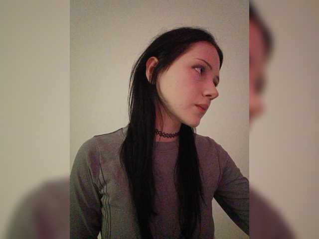 KRISTARI live cam on BongaCams