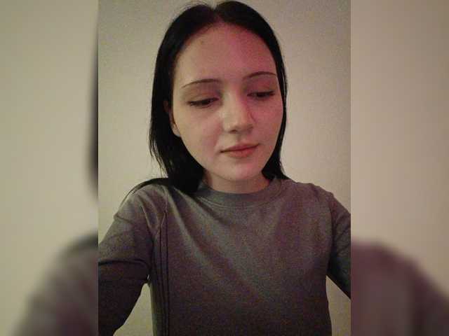 KRISTARI live cam on BongaCams