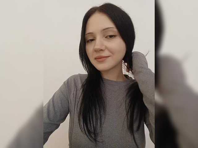 KRISTARI live cam on BongaCams