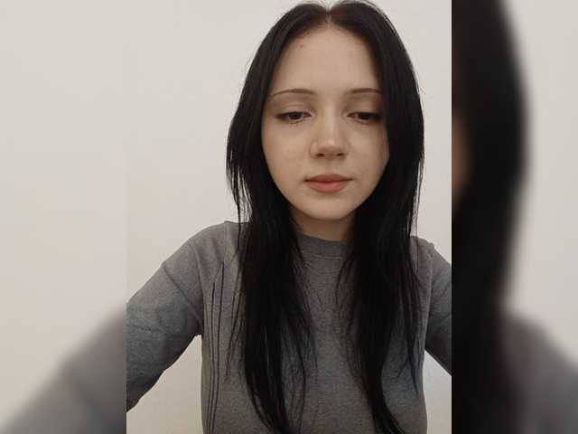 KRISTARI live cam on BongaCams