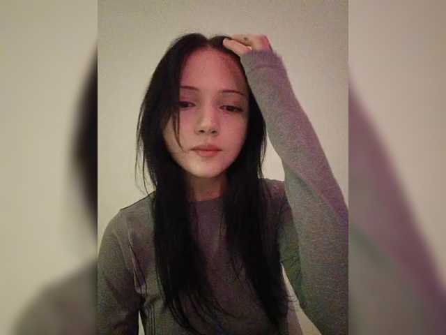 KRISTARI live cam on BongaCams
