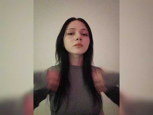 KRISTARI live cam on BongaCams
