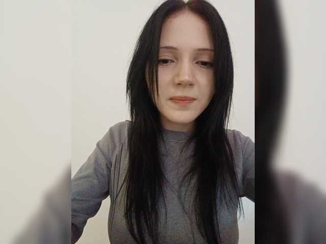 KRISTARI live cam on BongaCams