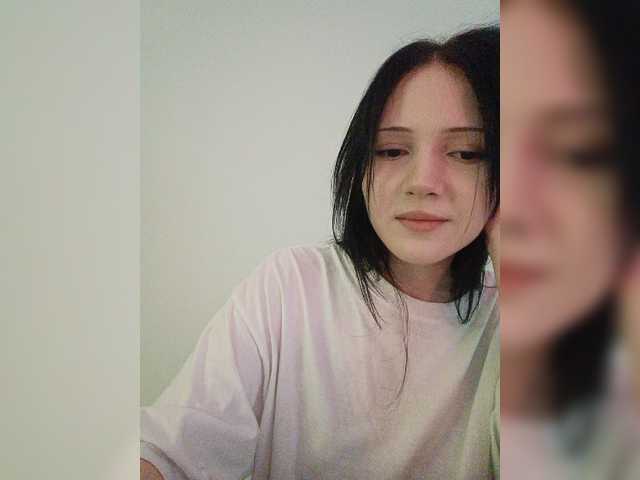 KRISTARI live cam on BongaCams