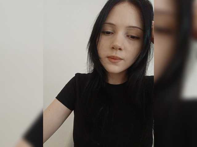 KRISTARI live cam on BongaCams