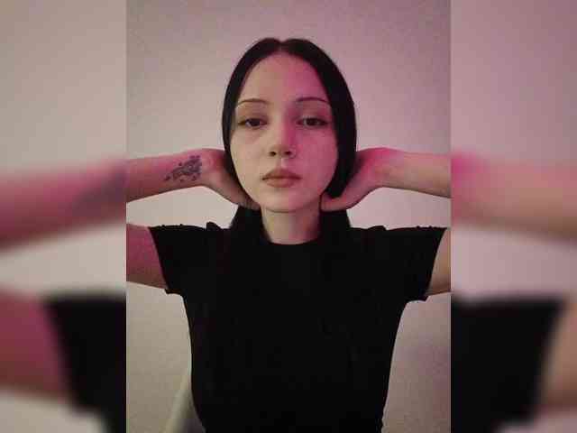 KRISTARI Sex Cam Show