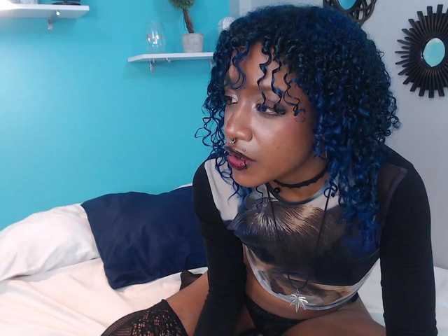 NuxMoon live cam on BongaCams