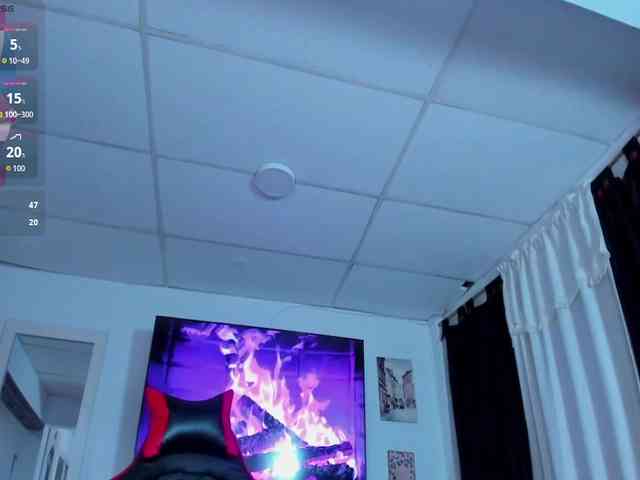 Body-fox19 Sex Cam Show
