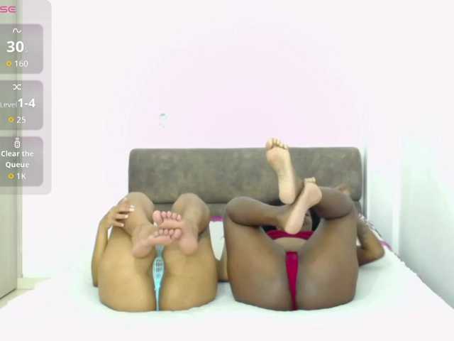 Noye-And-Zule live cam on BongaCams