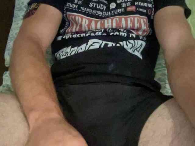 FUCKINGHUGE16 Sex Cam Show