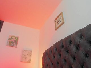 OrnellaHamilton Porn Show