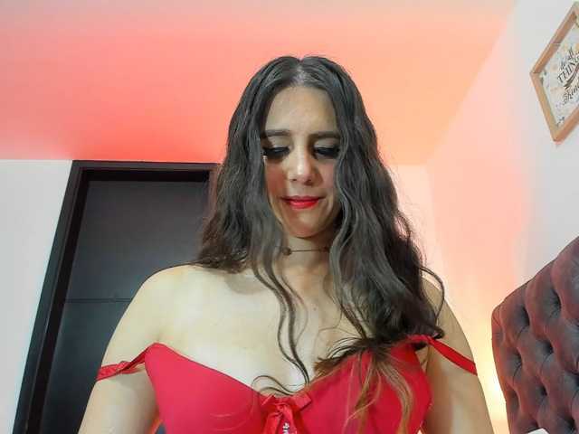 OrnellaHamilton live cam on BongaCams