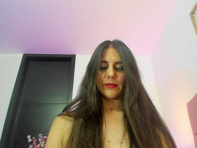 OrnellaHamilton webcam