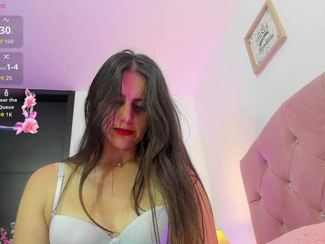 OrnellaHamilton live webcam show