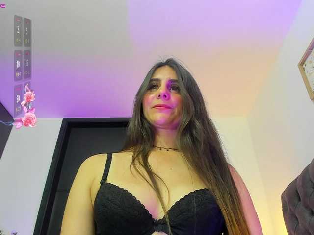 OrnellaHamilton webcam