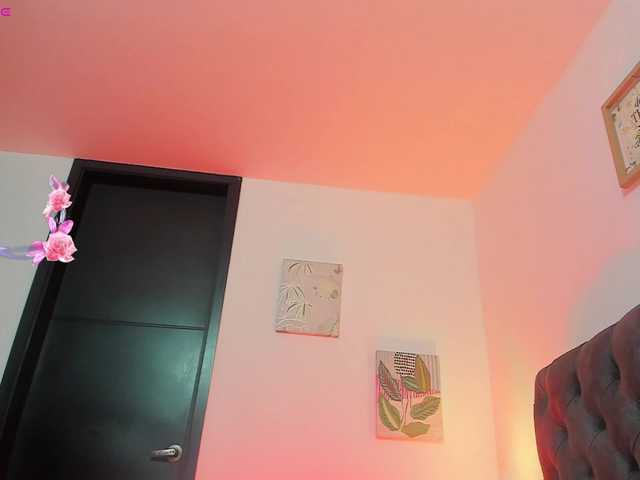OrnellaHamilton live cam on BongaCams