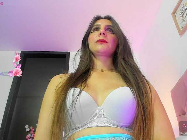 OrnellaHamilton live webcam show