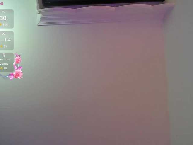 OrnellaHamilton live webcam show