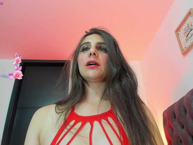 OrnellaHamilton live cam on BongaCams