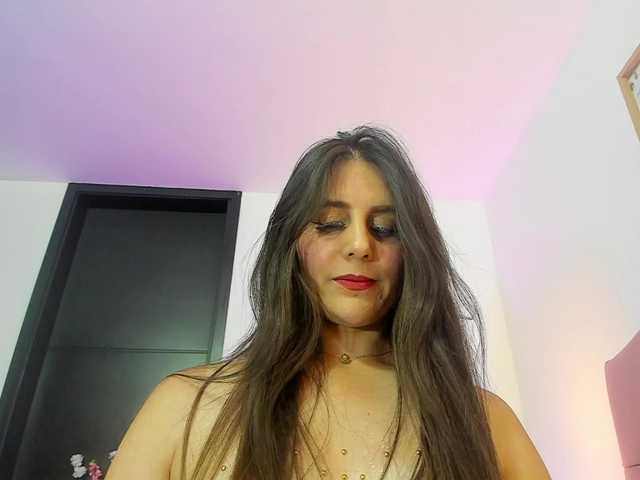 OrnellaHamilton webcam