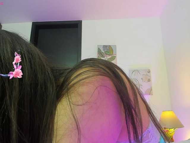 OrnellaHamilton webcam