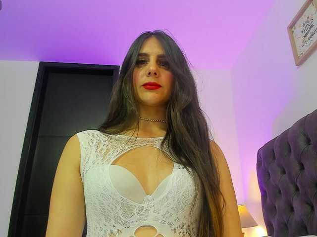 OrnellaHamilton live cam on BongaCams