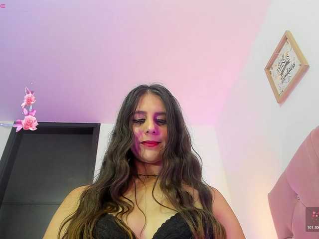 OrnellaHamilton webcam
