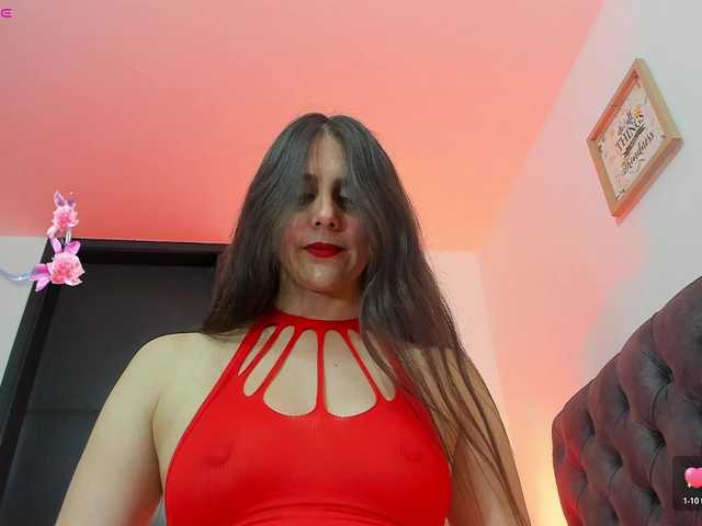 OrnellaHamilton live cam on BongaCams