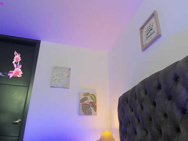 OrnellaHamilton live cam on BongaCams