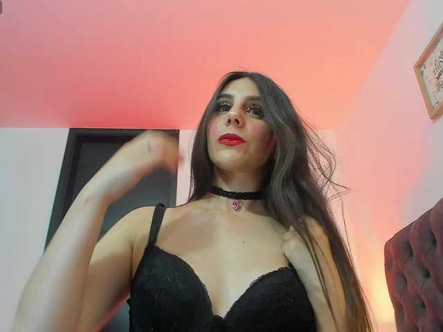 OrnellaHamilton live cam on BongaCams
