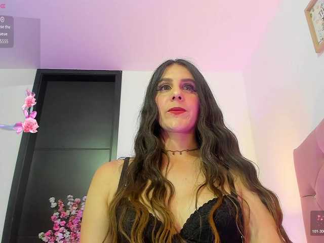 OrnellaHamilton webcam