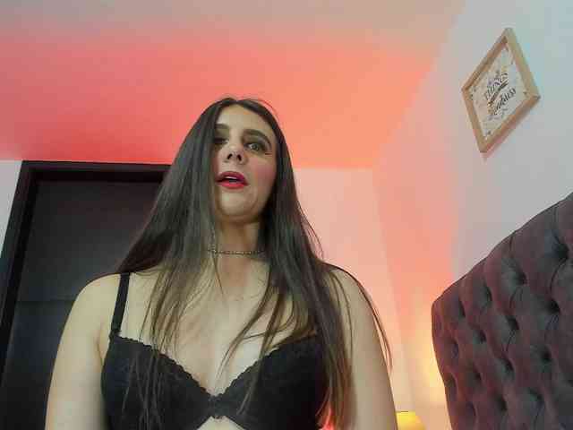 OrnellaHamilton webcam