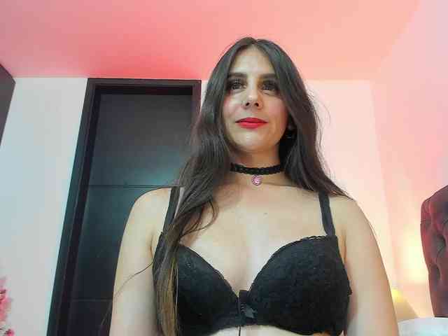 OrnellaHamilton webcam
