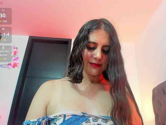 OrnellaHamilton webcam