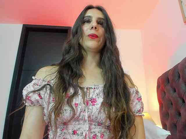 OrnellaHamilton webcam