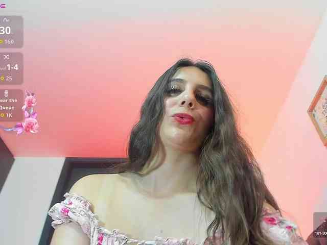 OrnellaHamilton webcam
