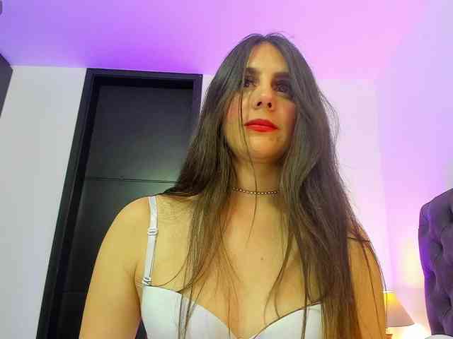 OrnellaHamilton webcam