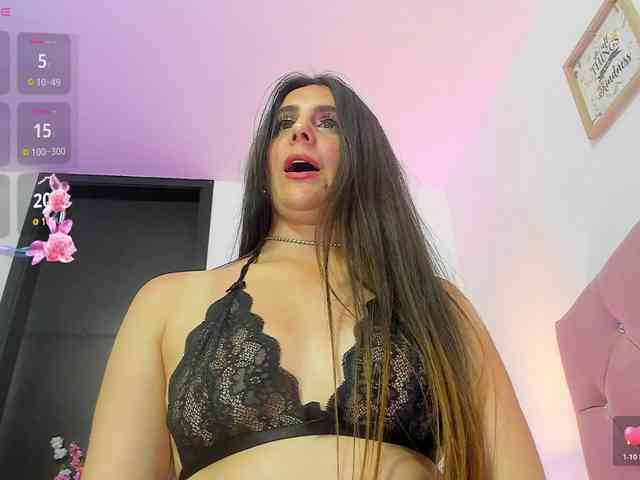 OrnellaHamilton webcam