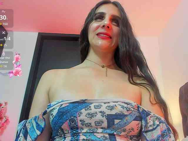 OrnellaHamilton webcam