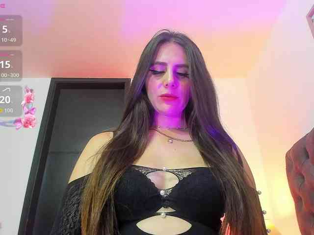 OrnellaHamilton webcam