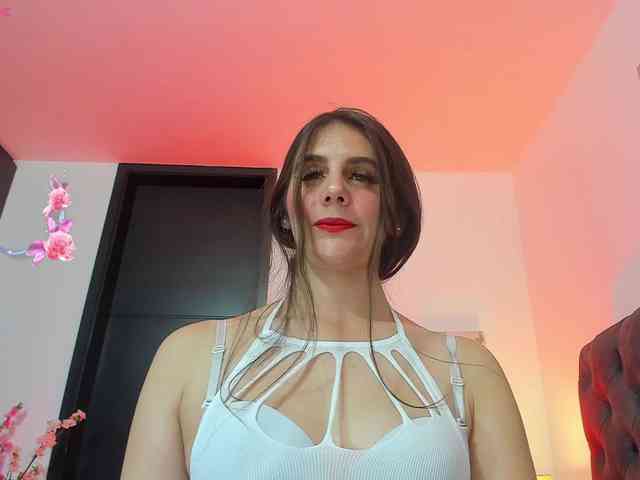 OrnellaHamilton webcam