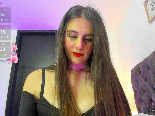 OrnellaHamilton Live Webcam on BongaCams
