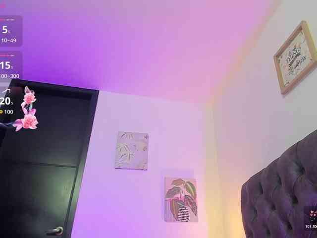 OrnellaHamilton webcam