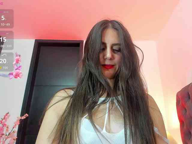 OrnellaHamilton webcam