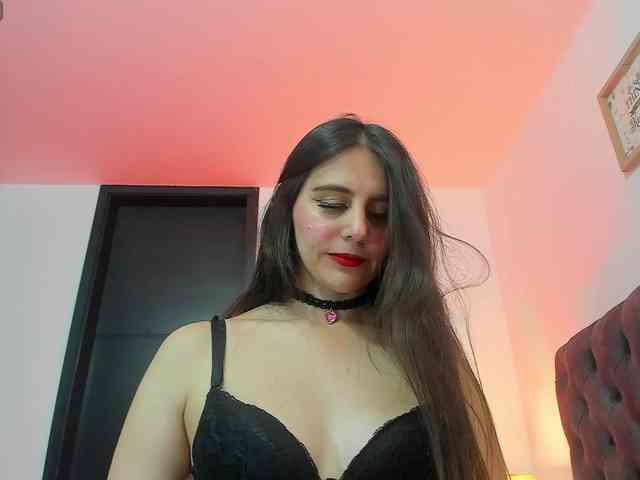 OrnellaHamilton webcam