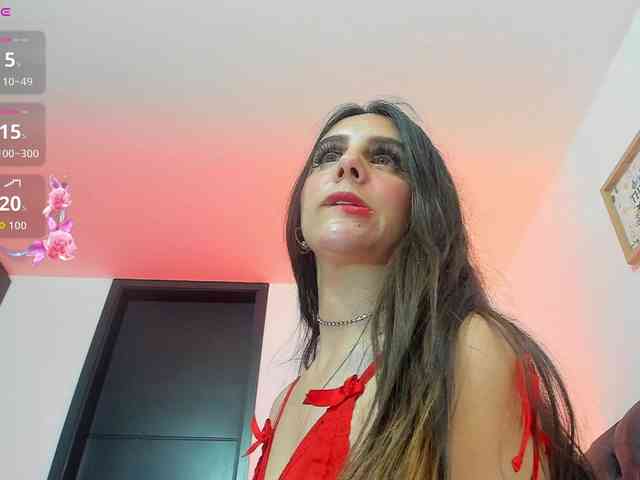 OrnellaHamilton webcam