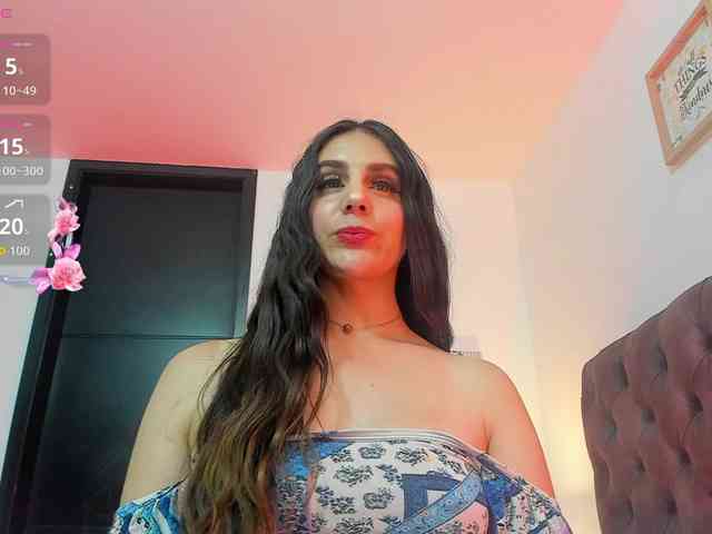 OrnellaHamilton webcam