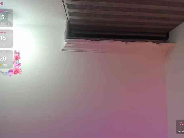 OrnellaHamilton webcam