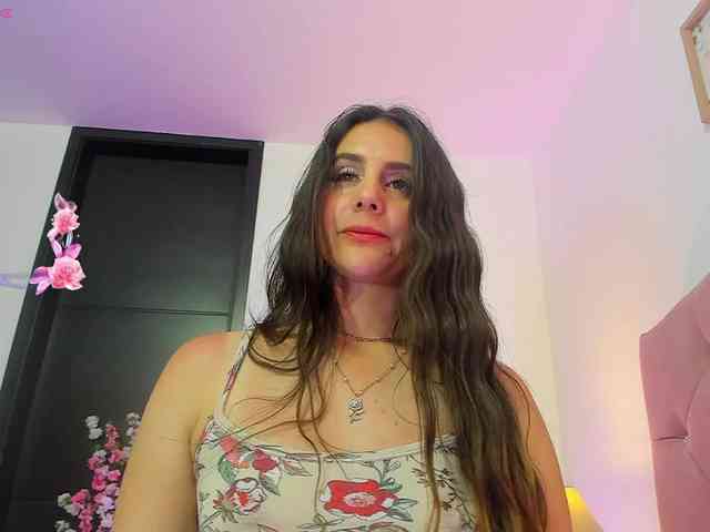 OrnellaHamilton webcam