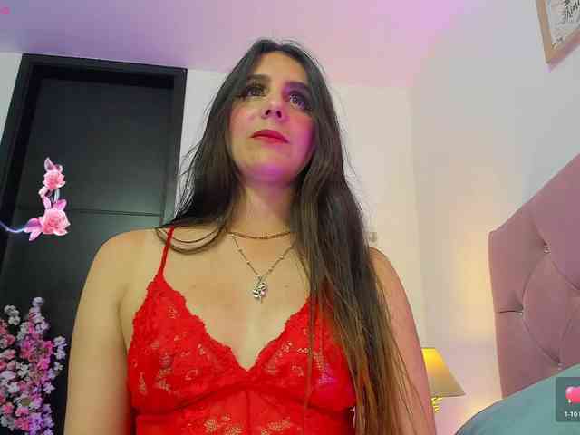 OrnellaHamilton webcam